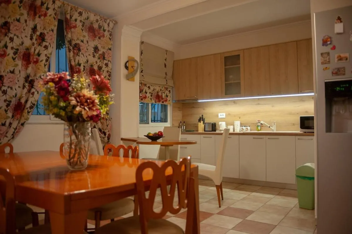 The House Of Nostalgia Apartment Tirana Albania