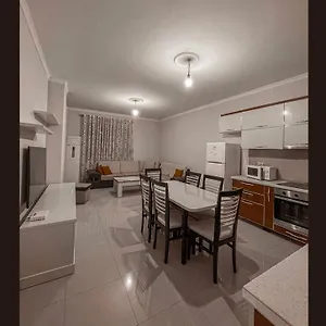 Yourhome Apartament