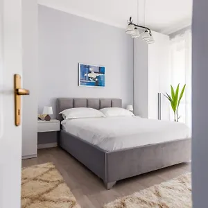 Viewpoint Apartment