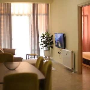  Appartamento Pleasant With Free Dedicated Parking In Komuna E Parisit