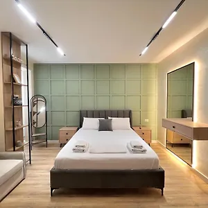  Apartment Syncron In The Center Of