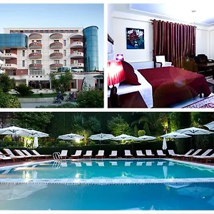 4* فندق Orchidea